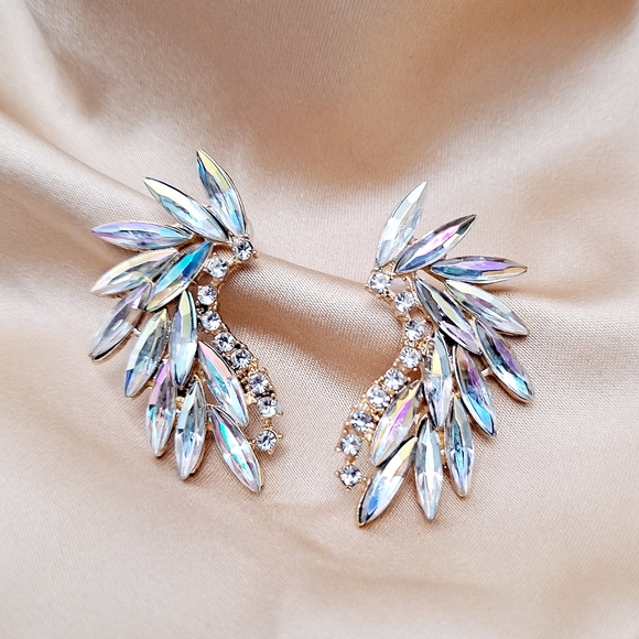 Boutique Jewelry - 💖 2/$30 Angel wing Crystal sparkly rhinestone stud formal wedding prom earrings